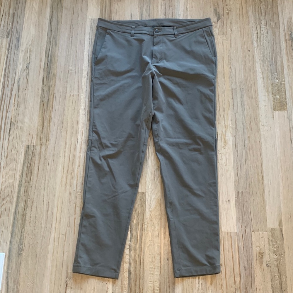 Lululemon men’s pants size 38